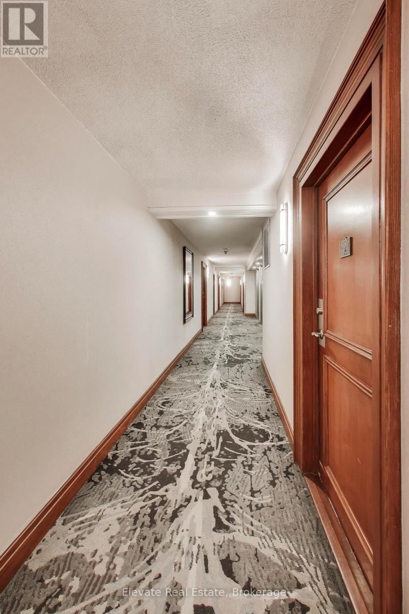 317 - 268 Ridley Boulevard, Toronto, Ontario  M5M 4N3 - Photo 11 - C12996566