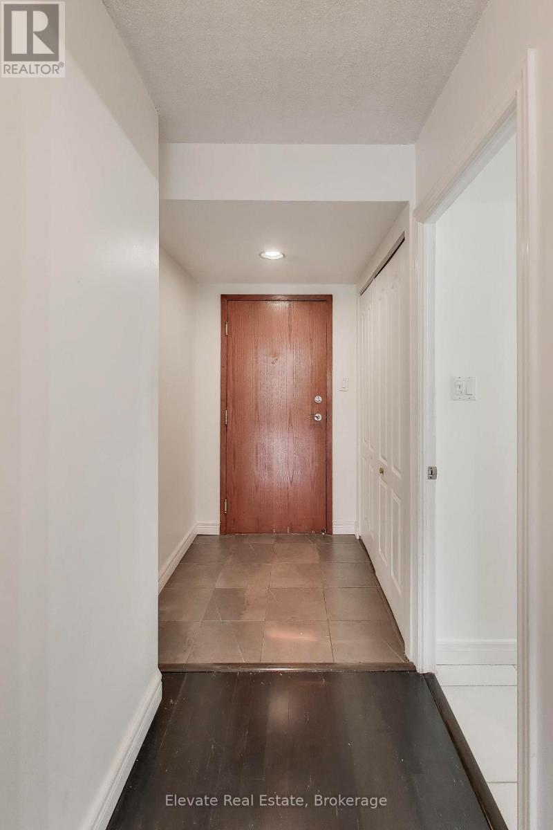 317 - 268 Ridley Boulevard, Toronto, Ontario  M5M 4N3 - Photo 13 - C12996566