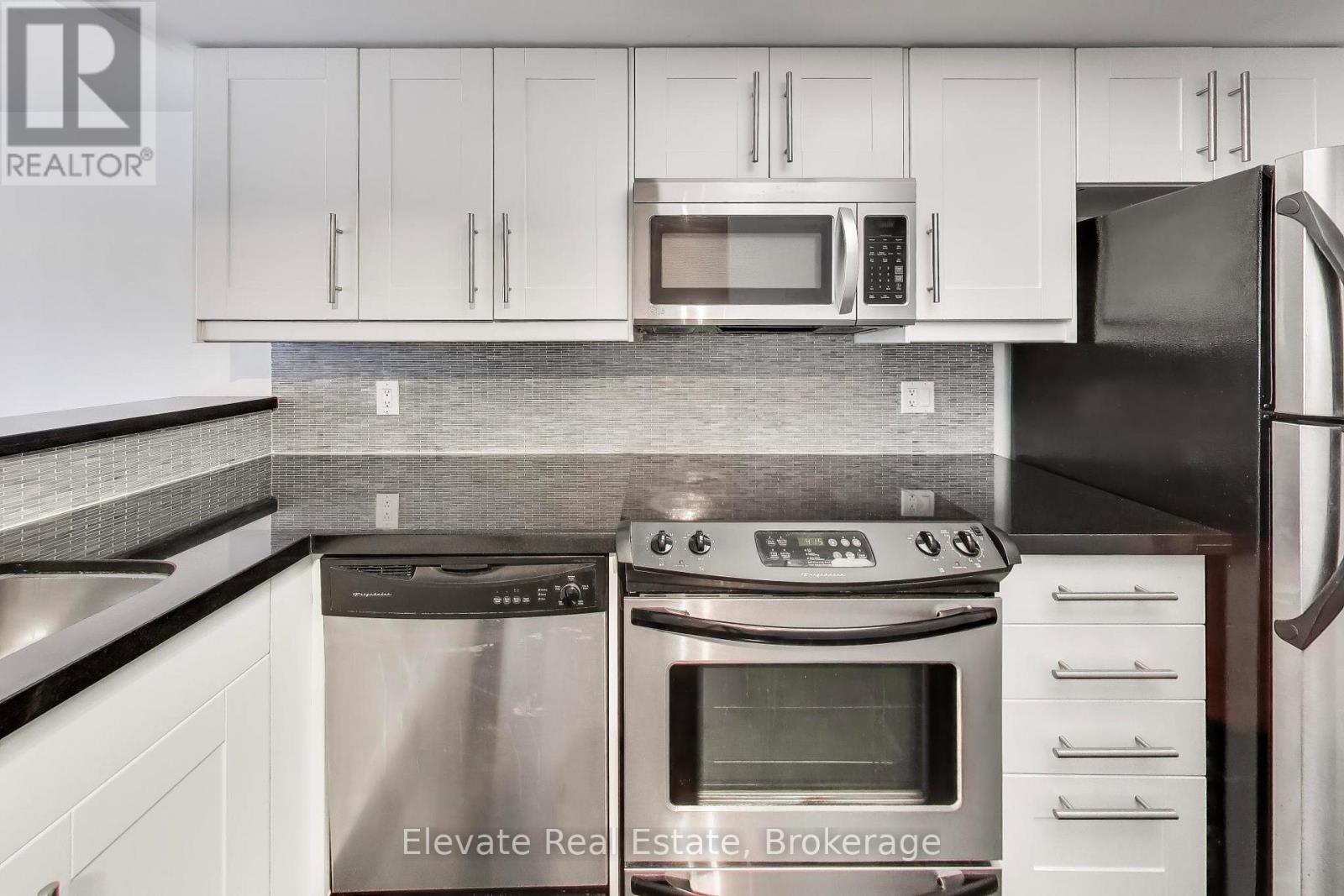 317 - 268 Ridley Boulevard, Toronto, Ontario  M5M 4N3 - Photo 18 - C12996566