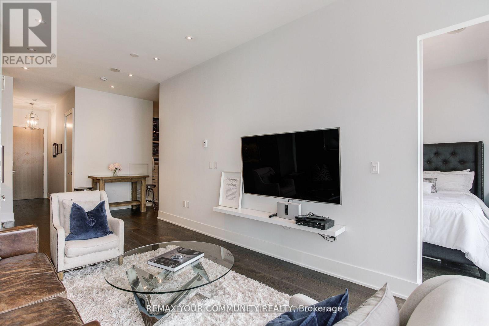 1109 - 39 Queens Quay E, Toronto, Ontario  M5E 0A5 - Photo 17 - C12996578