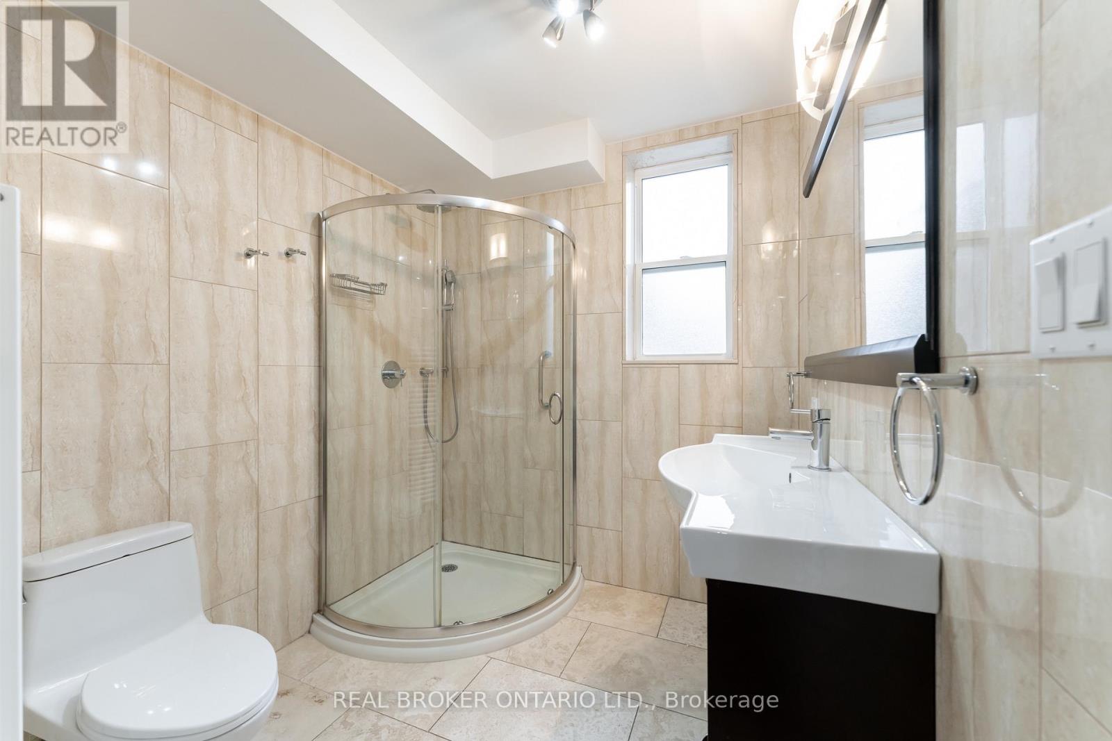 Unit 3 - 462 Oriole Parkway, Toronto, Ontario  M5P 2H8 - Photo 14 - C12996624