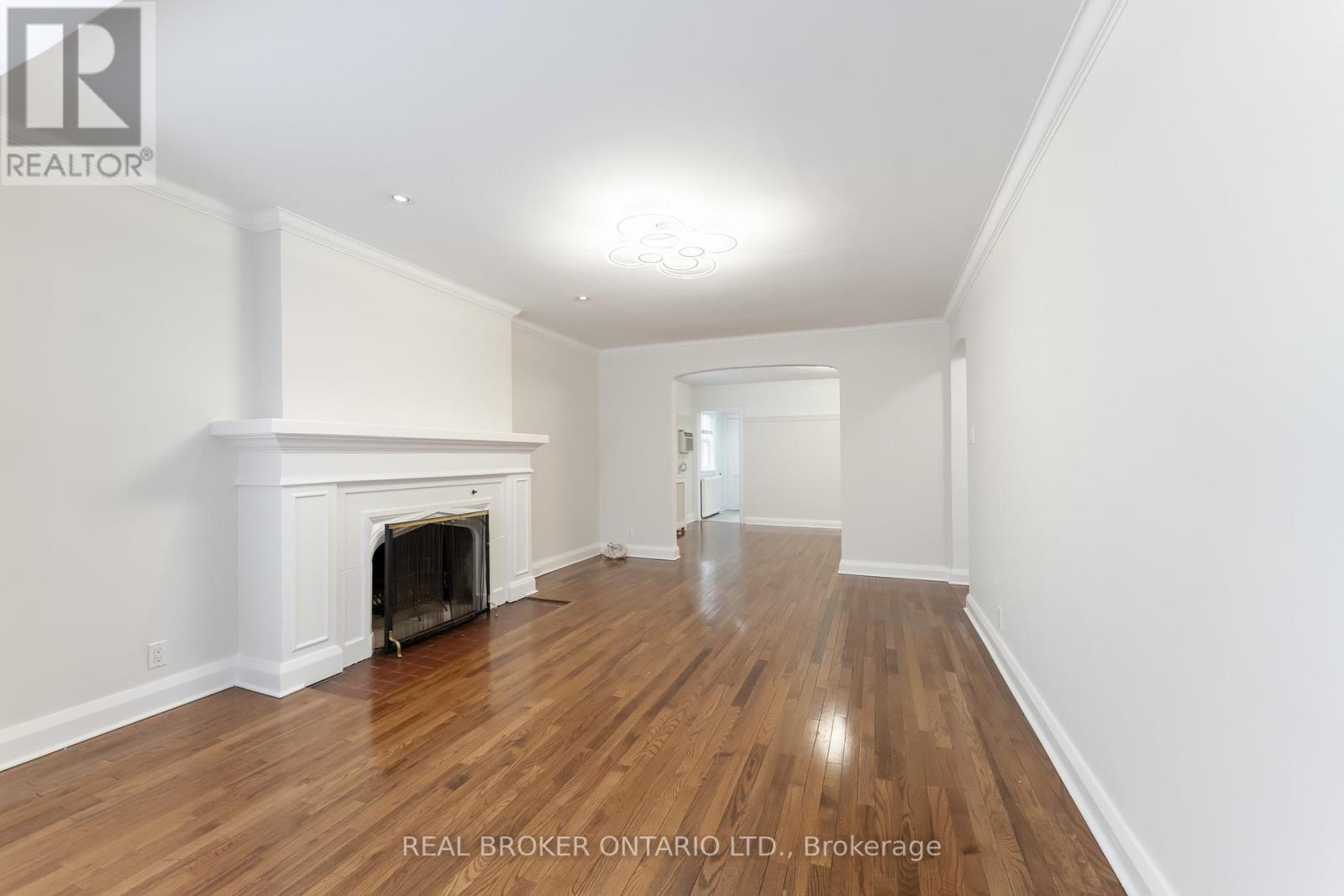 Unit 3 - 462 Oriole Parkway, Toronto, Ontario  M5P 2H8 - Photo 4 - C12996624