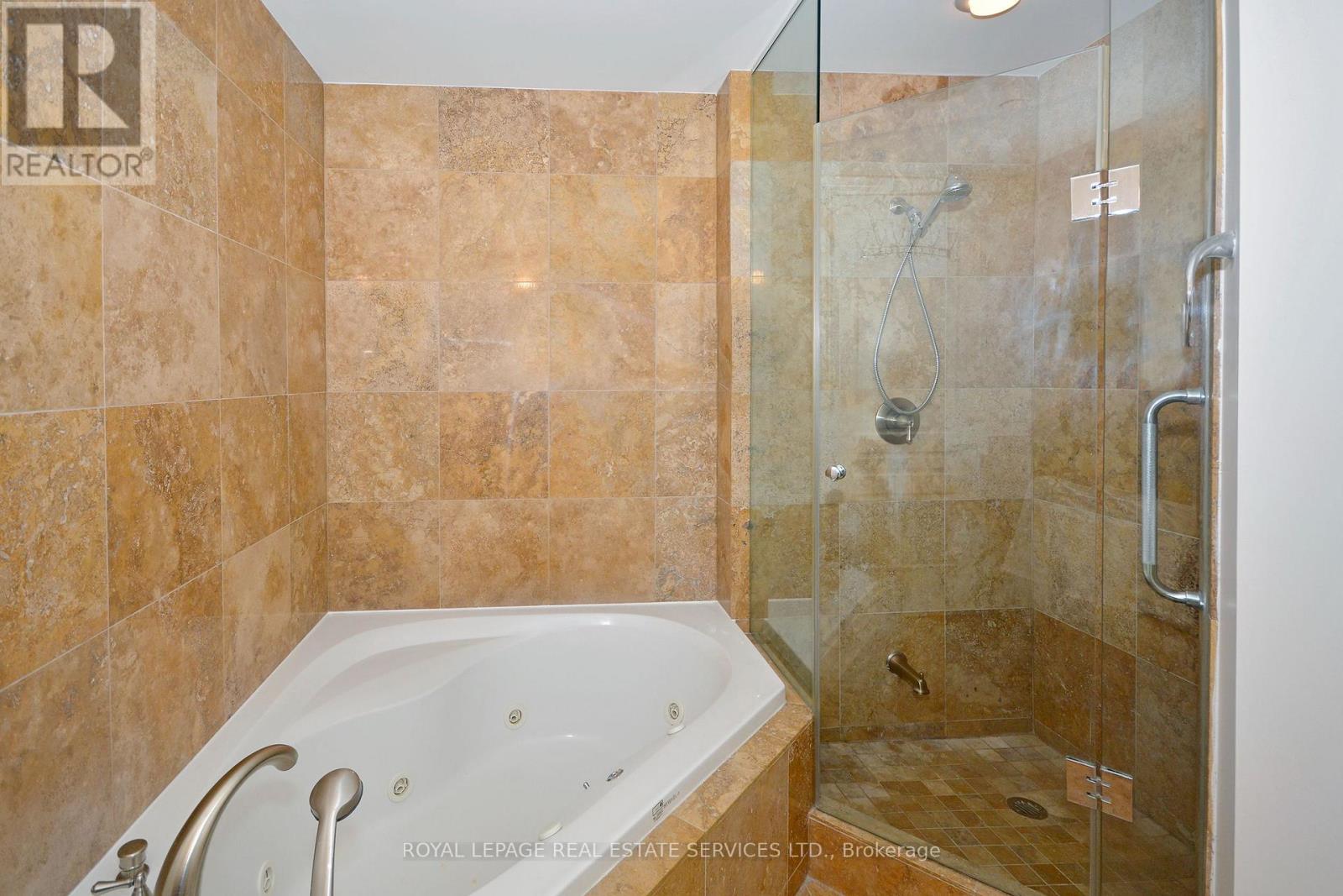 301 - 10 Bellair Street, Toronto, Ontario  M5R 3T8 - Photo 17 - C12996634