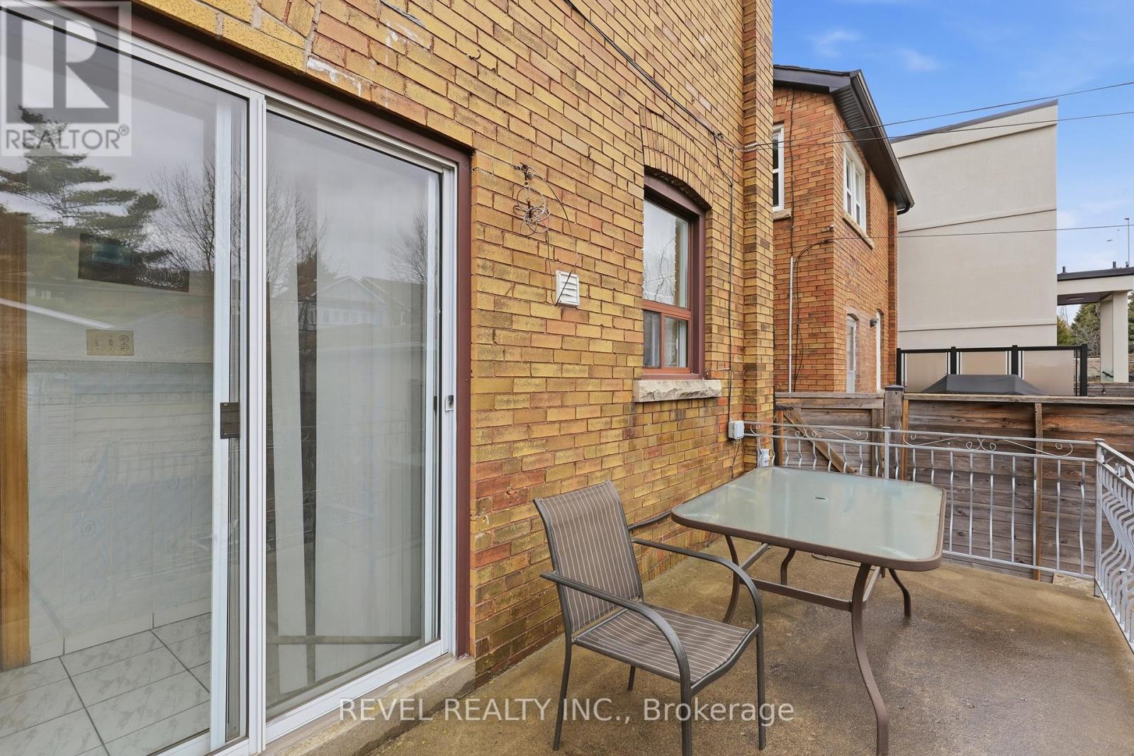 245 Lauder Avenue, Toronto, Ontario  M6E 3H5 - Photo 16 - C12996706