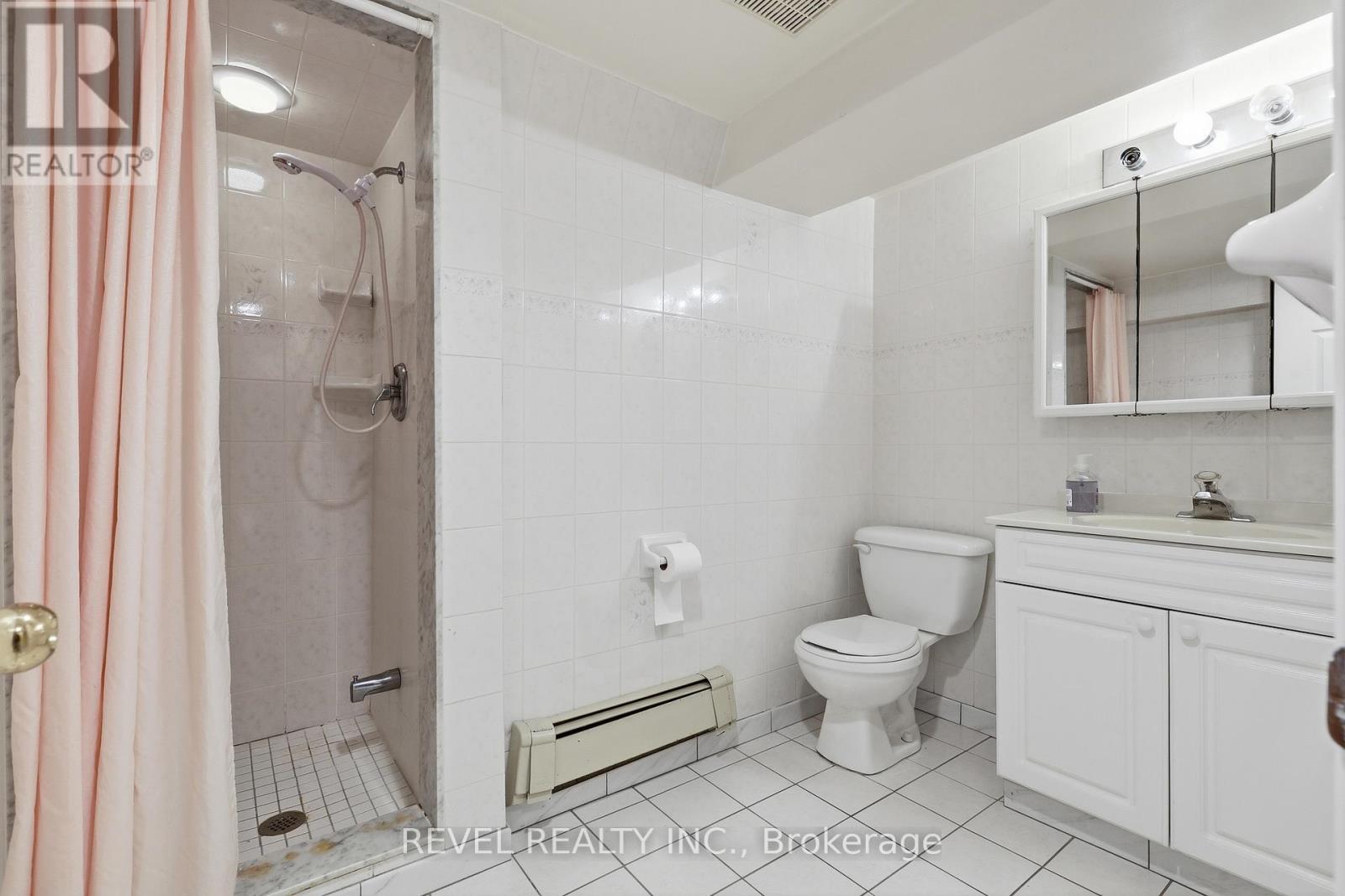 245 Lauder Avenue, Toronto, Ontario  M6E 3H5 - Photo 22 - C12996706