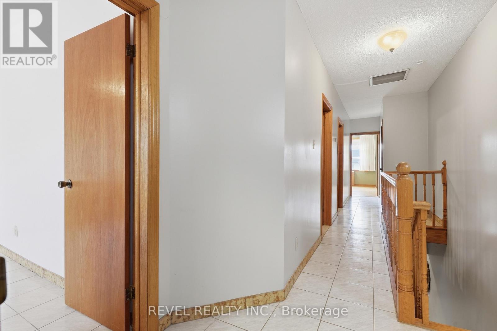 245 Lauder Avenue, Toronto, Ontario  M6E 3H5 - Photo 25 - C12996706