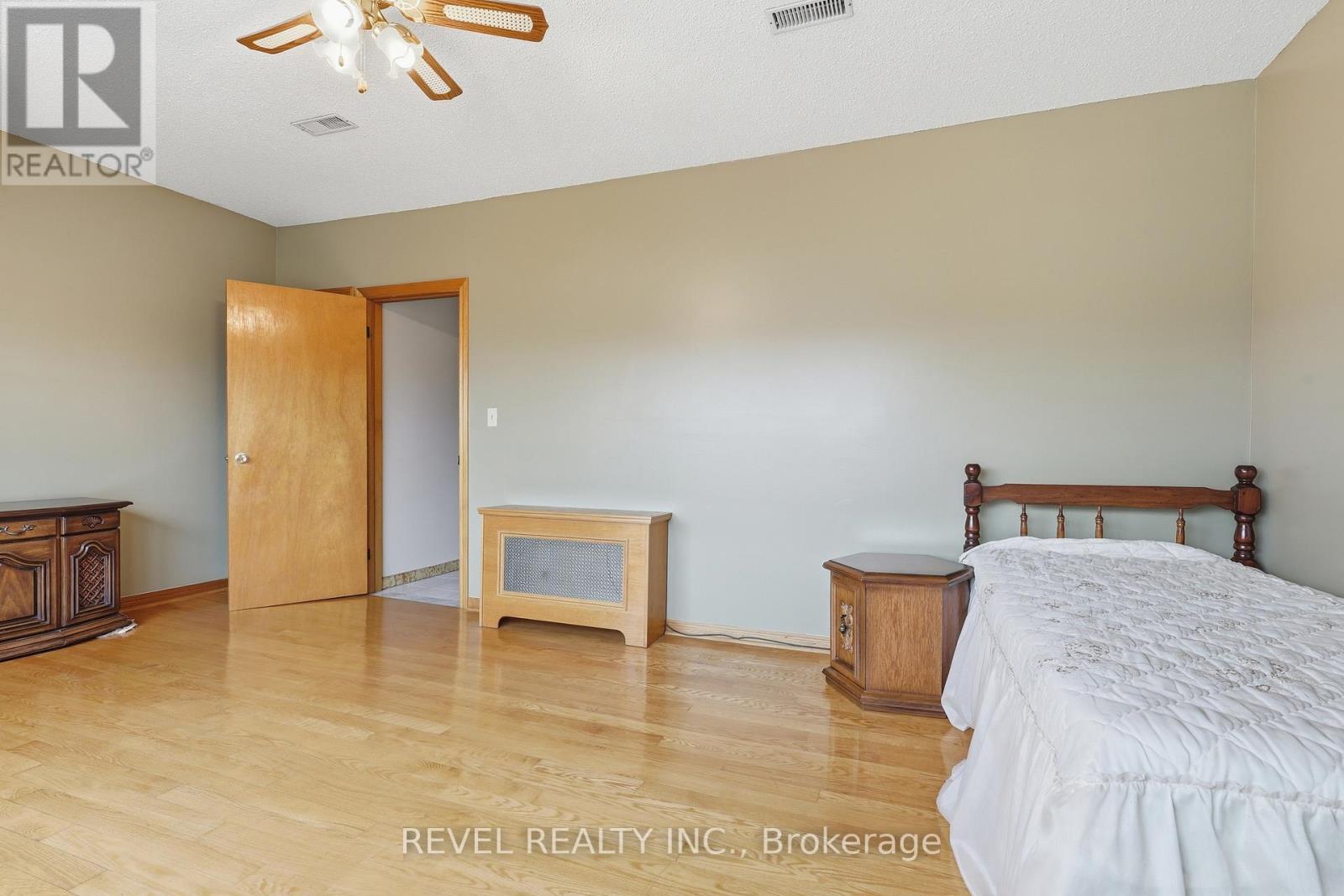 245 Lauder Avenue, Toronto, Ontario  M6E 3H5 - Photo 31 - C12996706