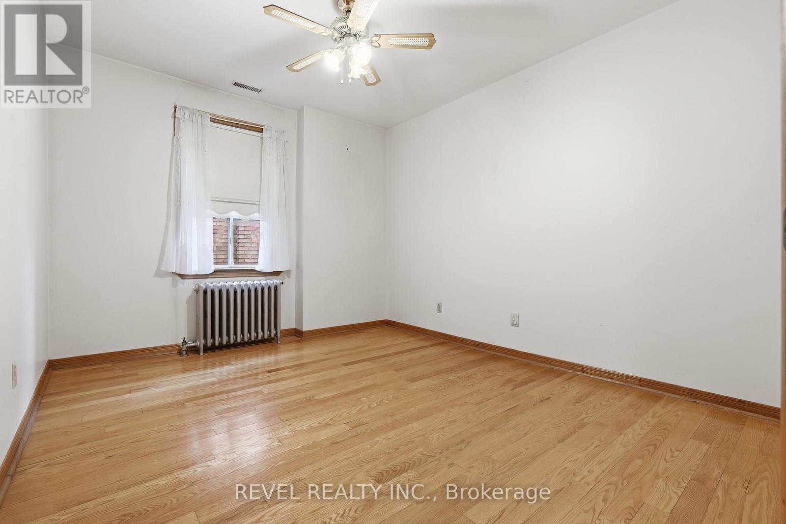 245 Lauder Avenue, Toronto, Ontario  M6E 3H5 - Photo 33 - C12996706