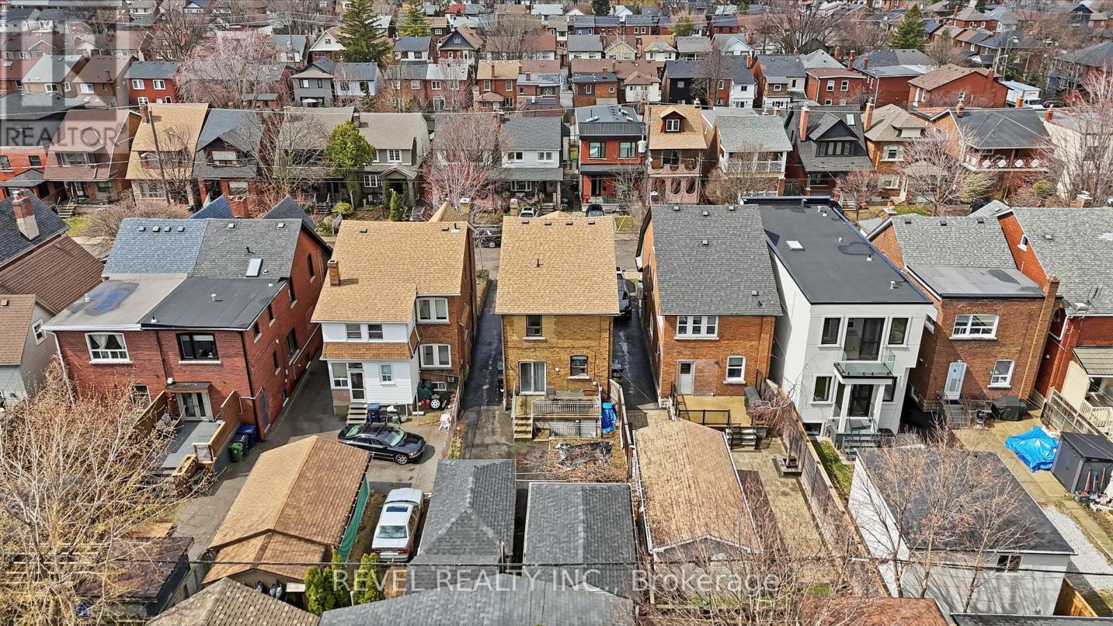 245 Lauder Avenue, Toronto, Ontario  M6E 3H5 - Photo 5 - C12996706