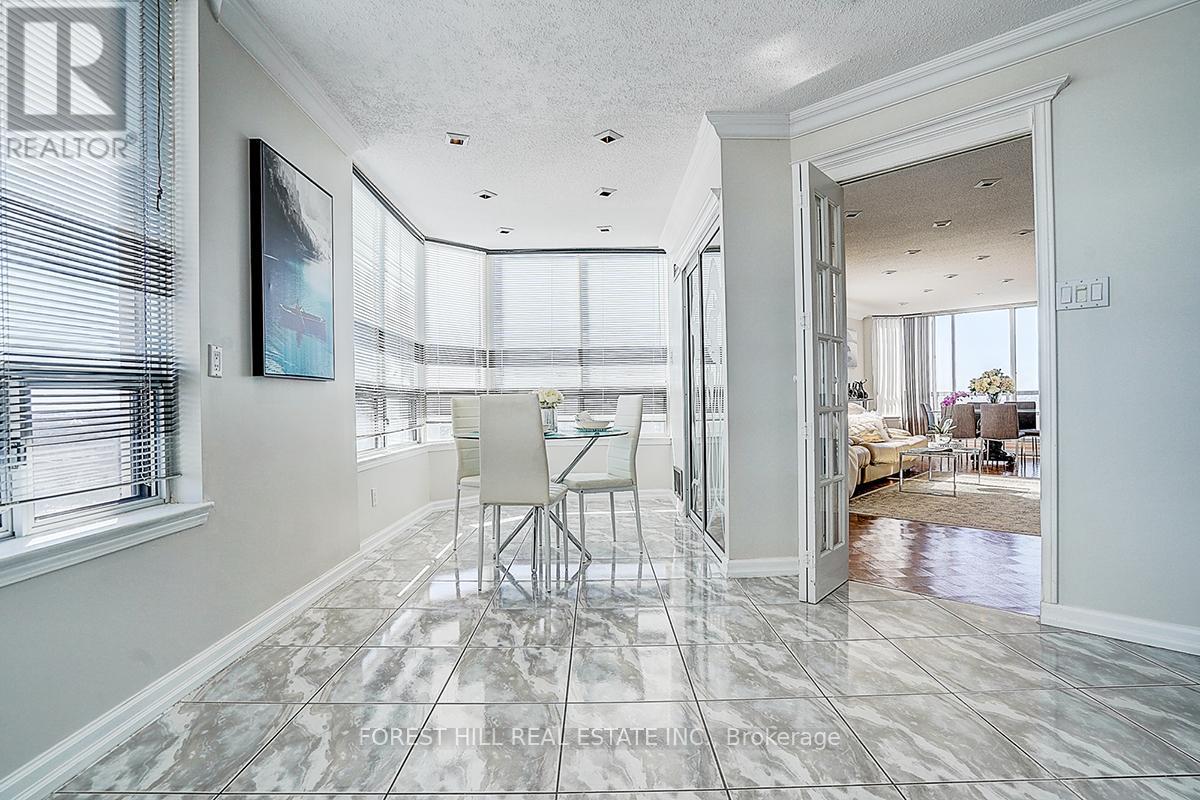 1811 - 1101 Steeles Avenue W, Toronto, Ontario  M2R 3W5 - Photo 15 - C12996730