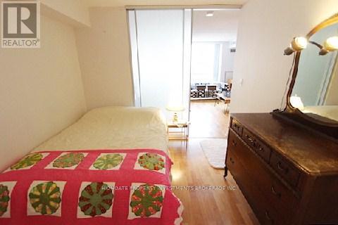 623b - 111 Elizabeth Street, Toronto, Ontario  M5G 1P7 - Photo 10 - C12996794