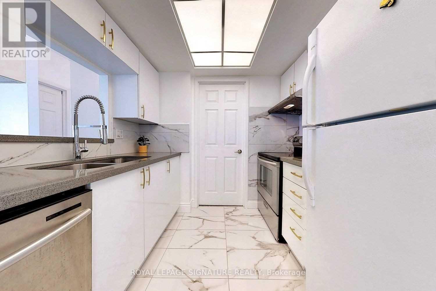 3706 - 5 Concorde Place, Toronto, Ontario  M3C 3M8 - Photo 7 - C12996796