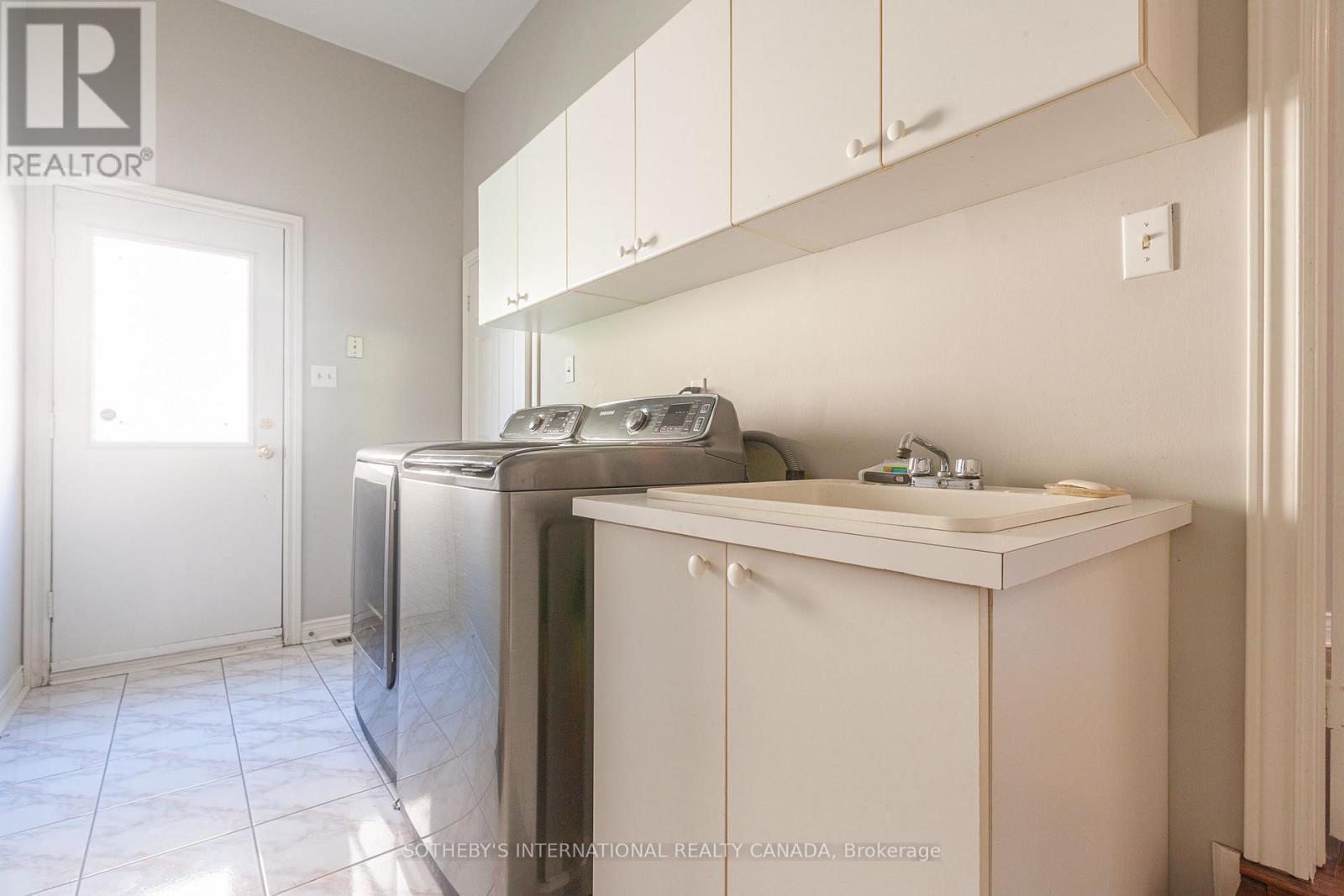 3940 Rolling Valley Drive, Mississauga, Ontario  L5L 5V9 - Photo 28 - W12992202