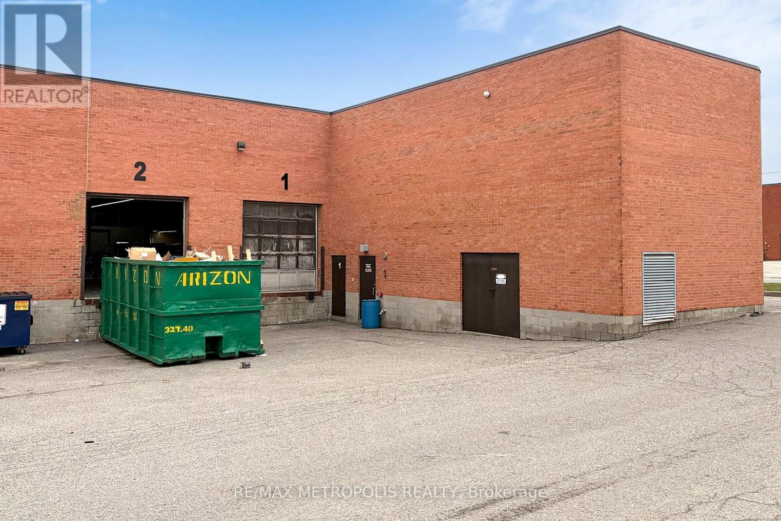 1-2 - 6141 Atlantic Drive, Mississauga, Ontario  L5T 1L9 - Photo 3 - W12992860