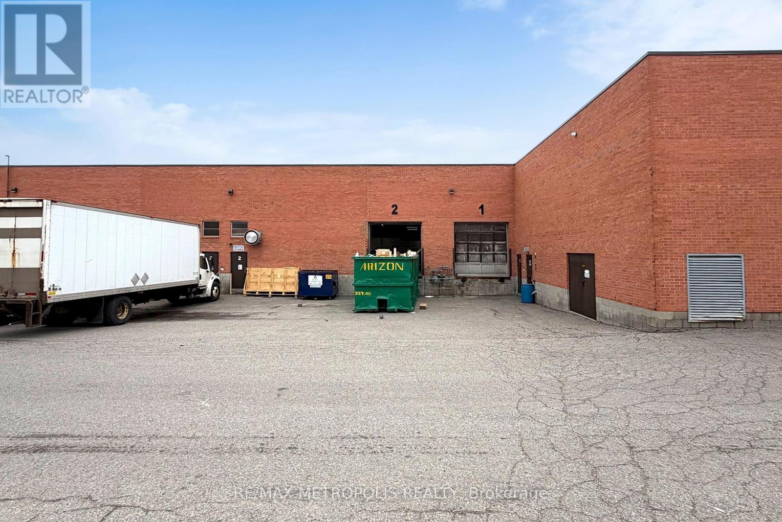 1-2 - 6141 Atlantic Drive, Mississauga, Ontario  L5T 1L9 - Photo 2 - W12992860