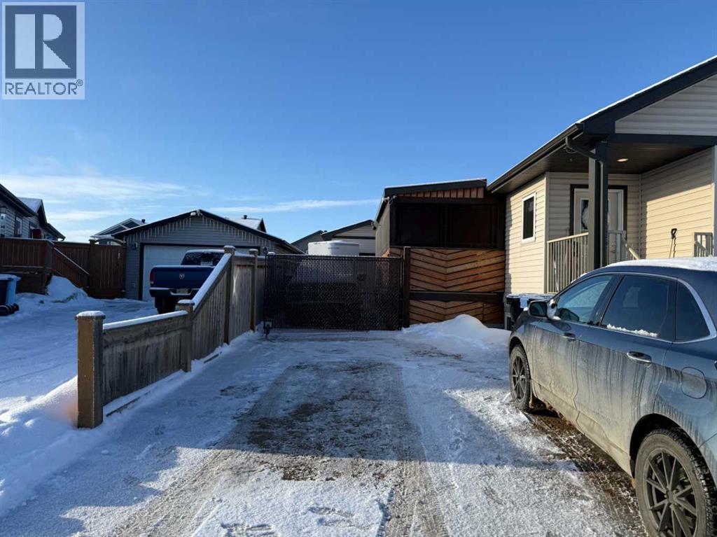 125 Beardsley Crescent, Fort Mcmurray, Alberta  T9H 2T5 - Photo 2 - A2285613