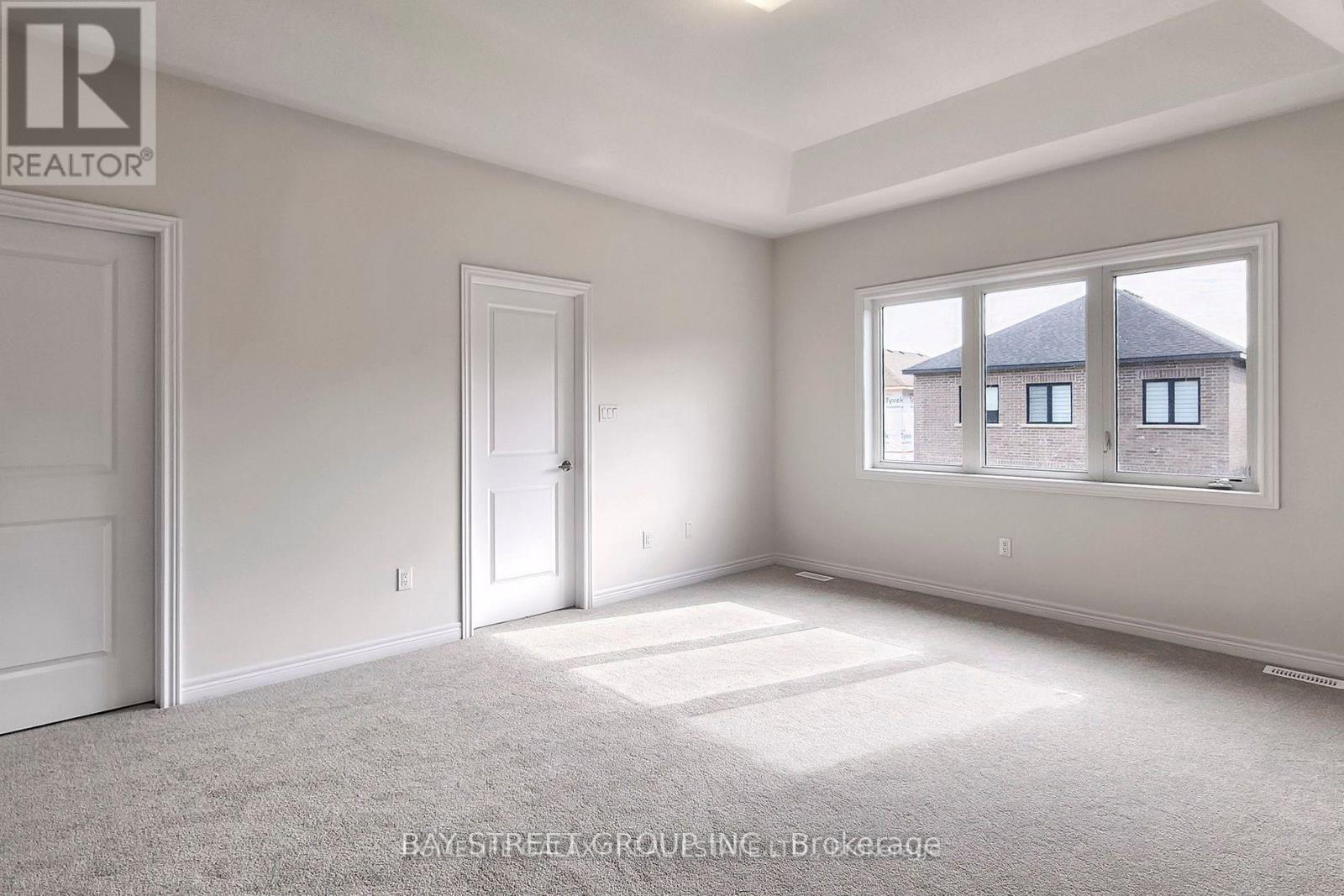 1296 Klondike Drive, Oshawa, Ontario  L1H 8L7 - Photo 3 - E12996718