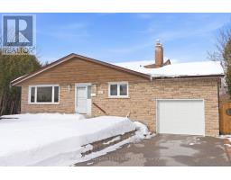581 ARNHEM DRIVE, Oshawa, Ontario