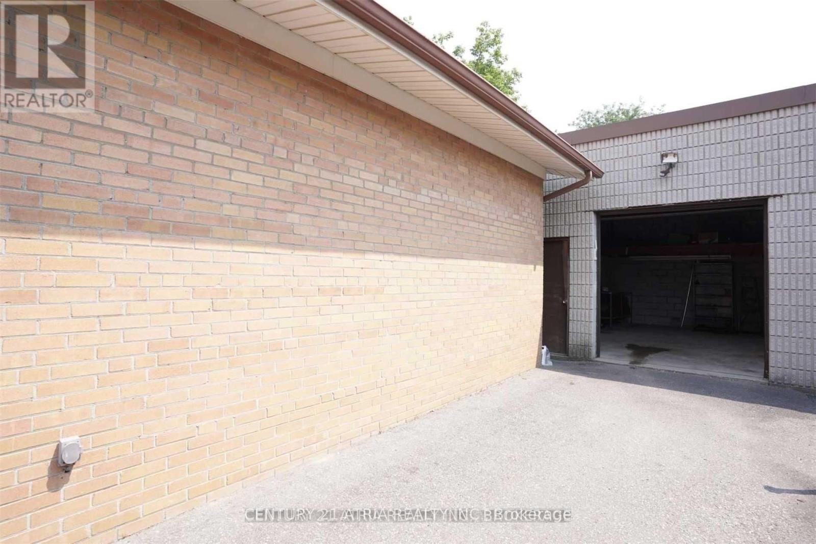 438 Lynett Crescent, Richmond Hill, Ontario  L4C 2V7 - Photo 29 - N12996568