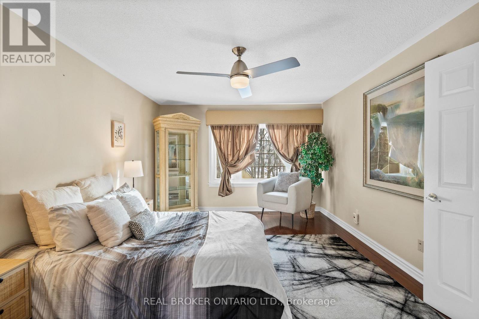 36 Ellingwood Court, Markham, Ontario  L3R 8A7 - Photo 20 - N12996650