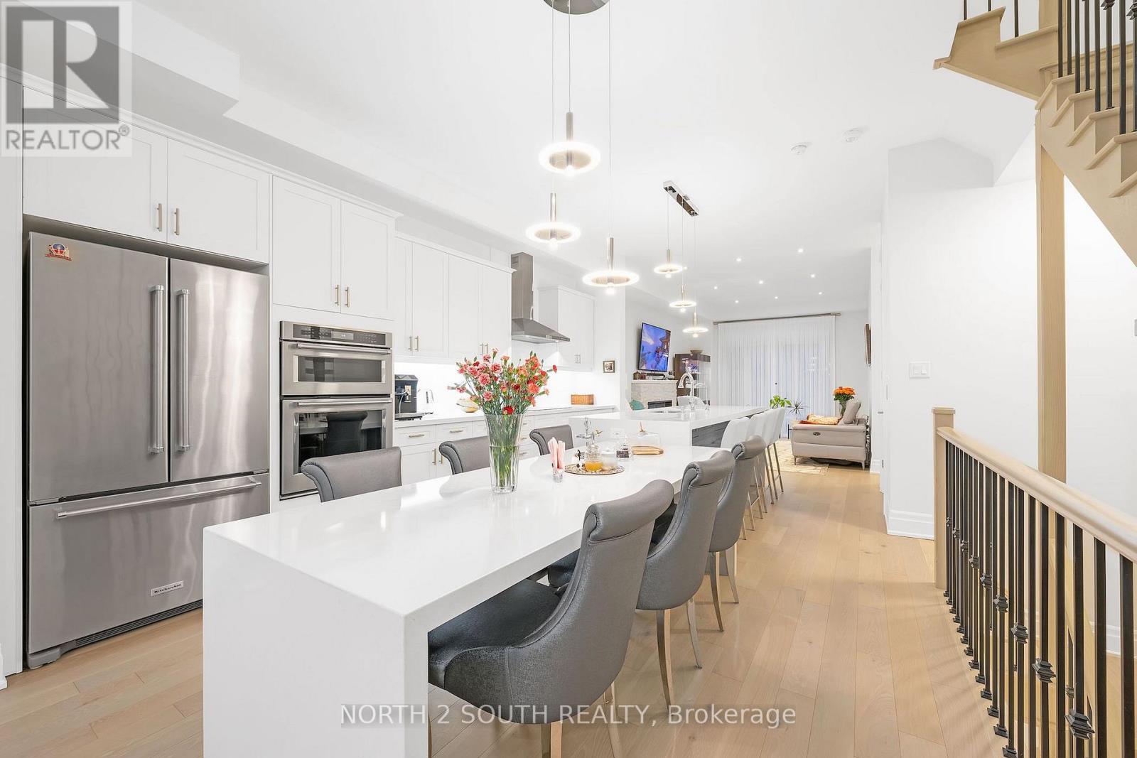 25 Aylin Crescent, Vaughan, Ontario L6A 4Z8 - Photo 10 - N12996712