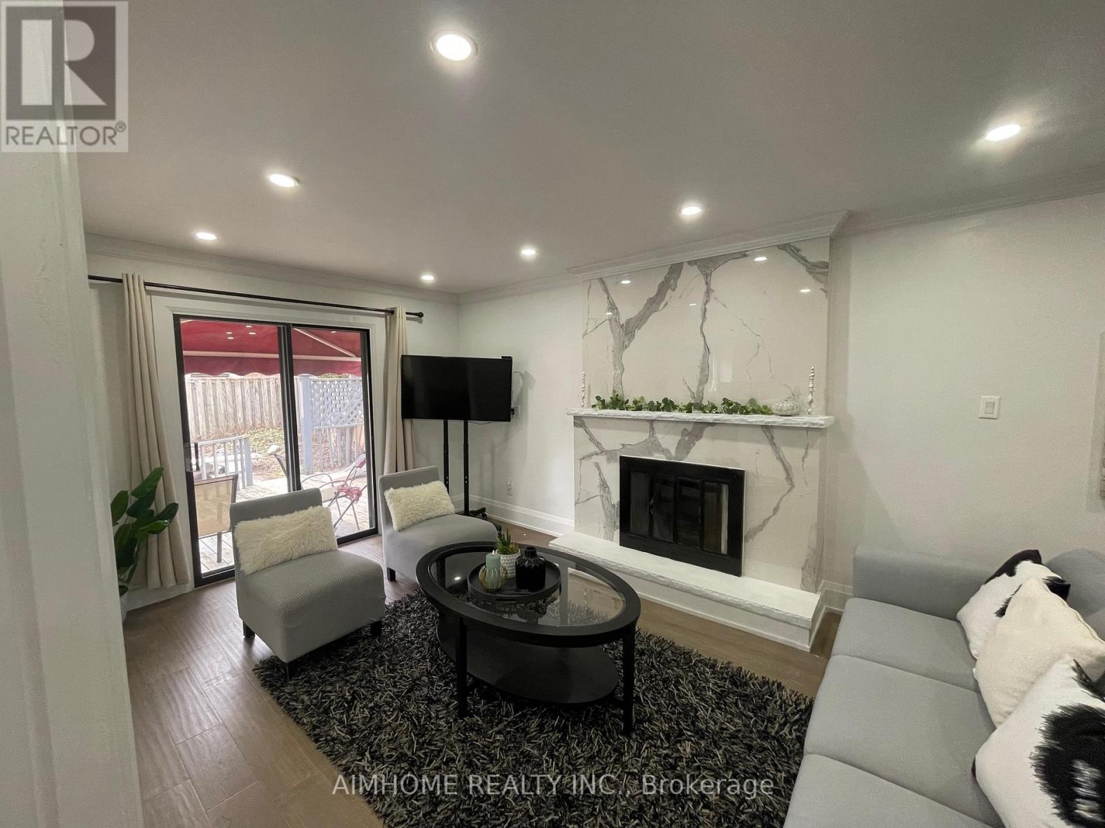 Main - 166 Fincham Avenue, Markham, Ontario  L3P 4B3 - Photo 6 - N12996752