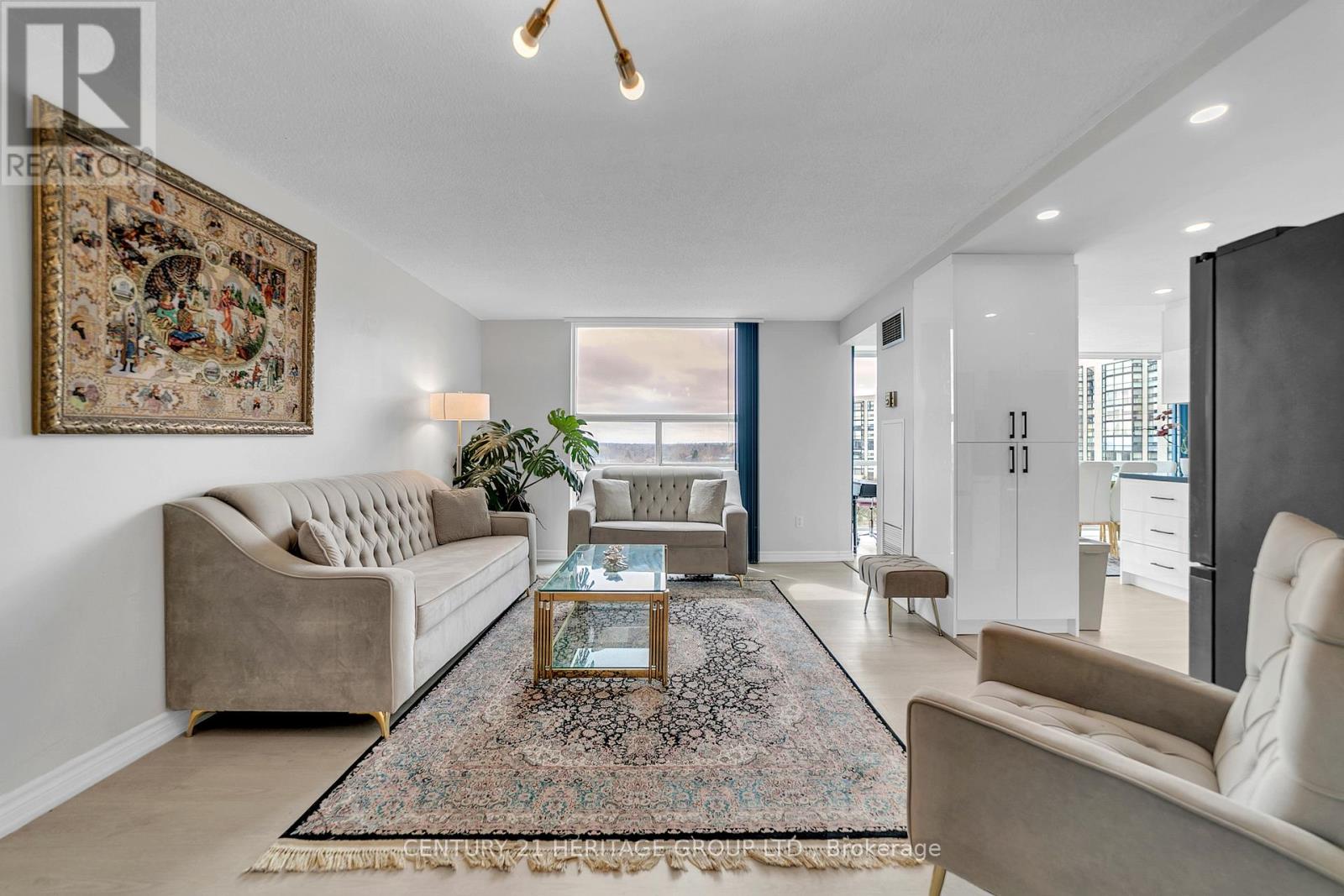 806 - 30 Harding Boulevard W, Richmond Hill, Ontario  L4C 9M3 - Photo 11 - N12996778