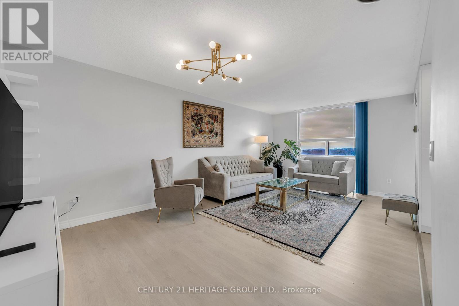 806 - 30 Harding Boulevard W, Richmond Hill, Ontario  L4C 9M3 - Photo 9 - N12996778