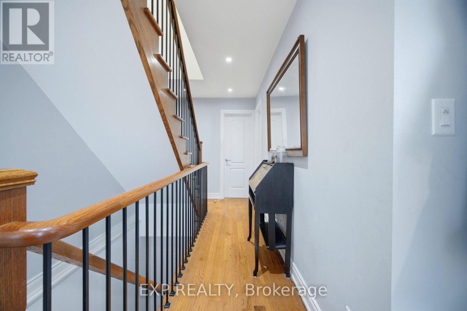 274 Demaine Crescent, Richmond Hill, Ontario  L4C 2W5 - Photo 29 - N12996814