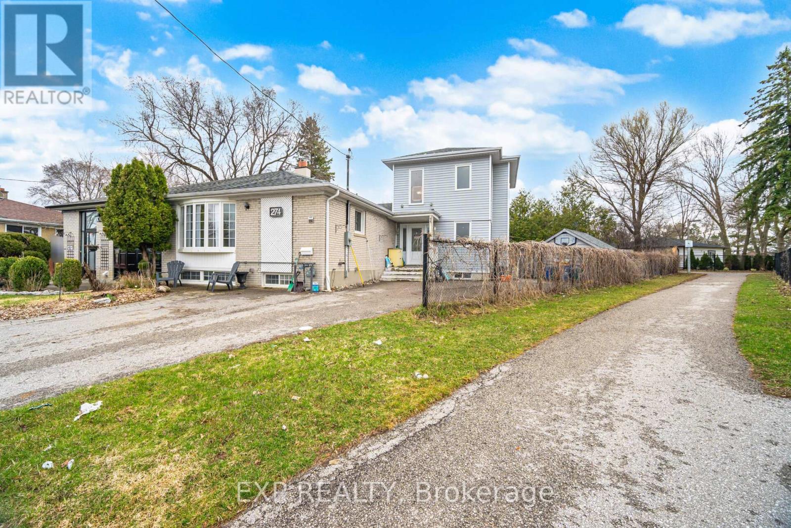 274 Demaine Crescent, Richmond Hill, Ontario  L4C 2W5 - Photo 3 - N12996814