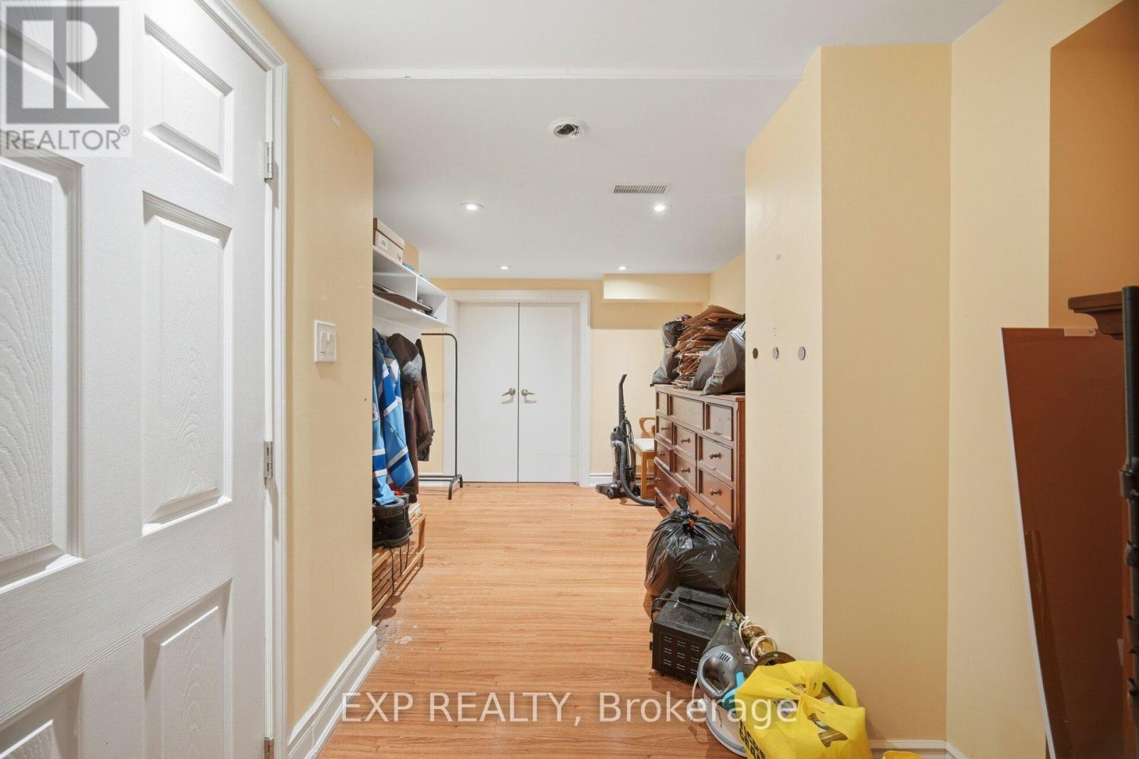 274 Demaine Crescent, Richmond Hill, Ontario  L4C 2W5 - Photo 32 - N12996814