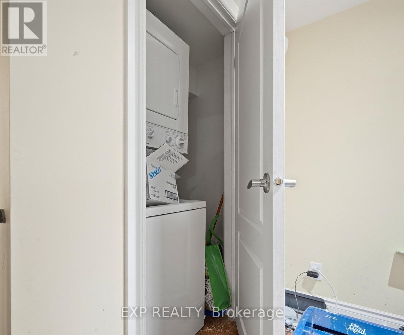 274 Demaine Crescent, Richmond Hill, Ontario  L4C 2W5 - Photo 35 - N12996814