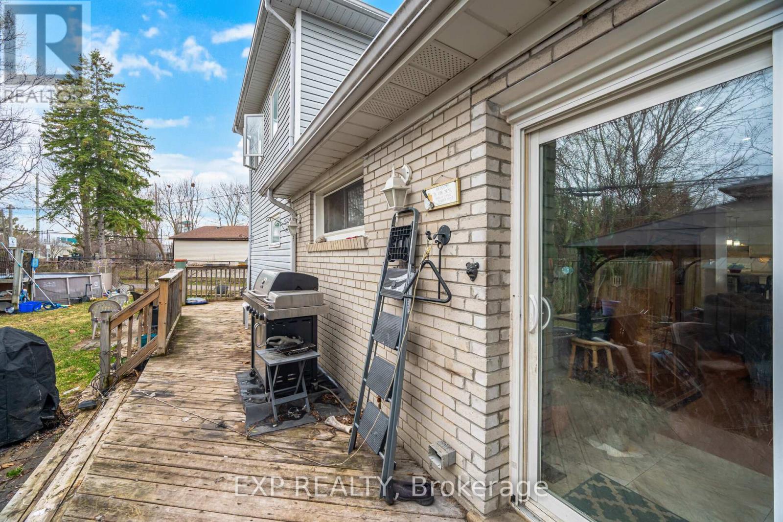 274 Demaine Crescent, Richmond Hill, Ontario  L4C 2W5 - Photo 37 - N12996814