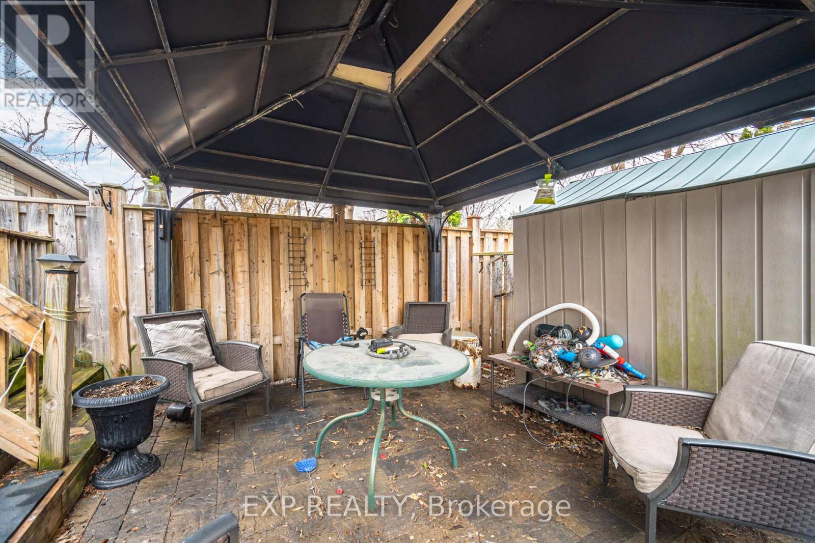 274 Demaine Crescent, Richmond Hill, Ontario  L4C 2W5 - Photo 39 - N12996814