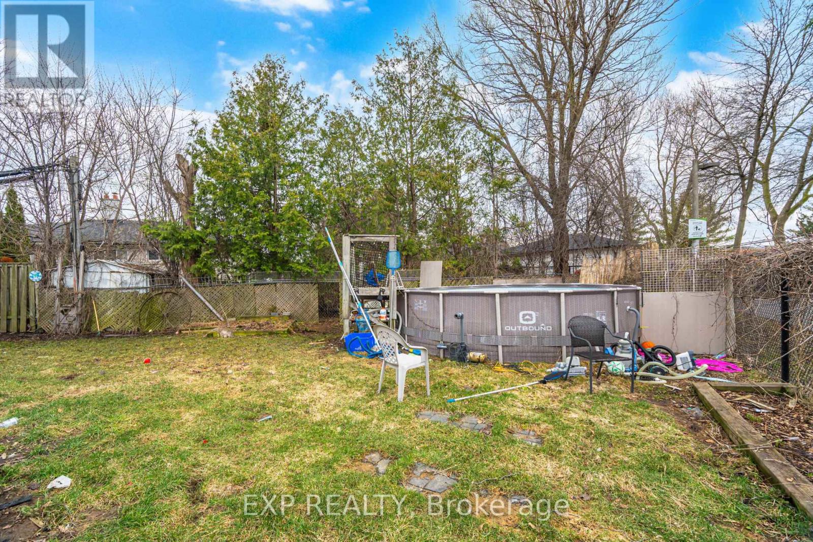 274 Demaine Crescent, Richmond Hill, Ontario  L4C 2W5 - Photo 41 - N12996814