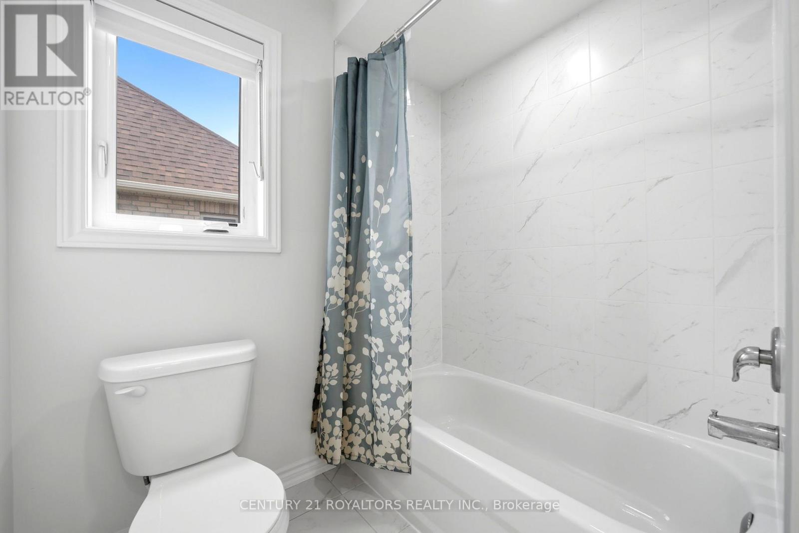 107 Rugman Crescent, Springwater, Ontario  L9X 2A5 - Photo 33 - S12996518