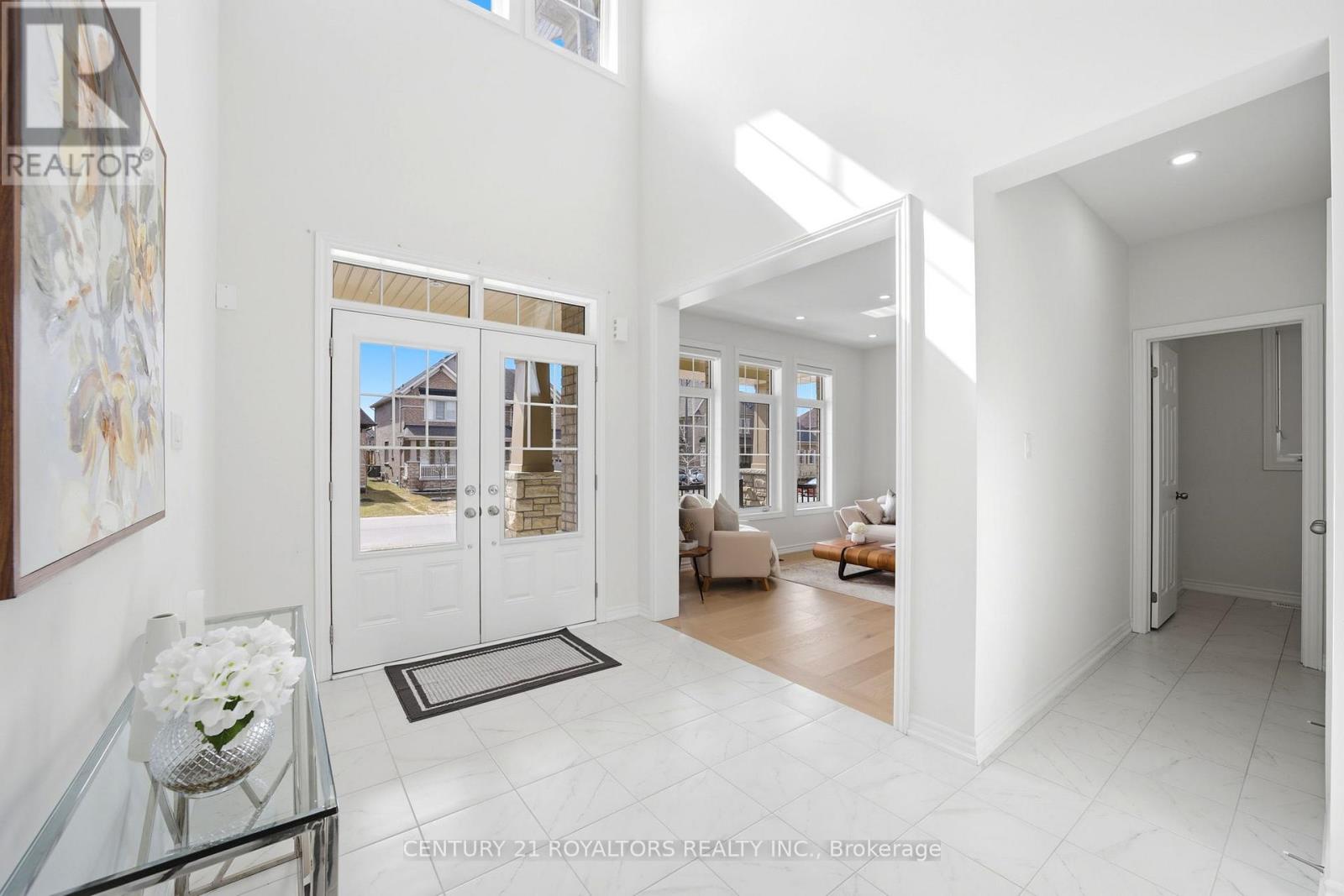 107 Rugman Crescent, Springwater, Ontario  L9X 2A5 - Photo 4 - S12996518