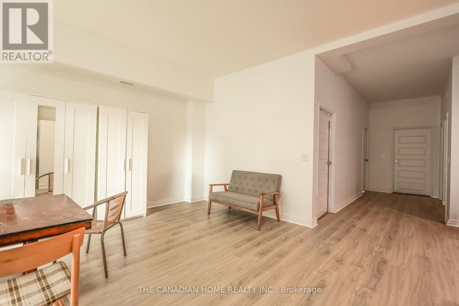 304 - 160 King Street N, Waterloo, Ontario  N2J 2Y2 - Photo 2 - X12901332