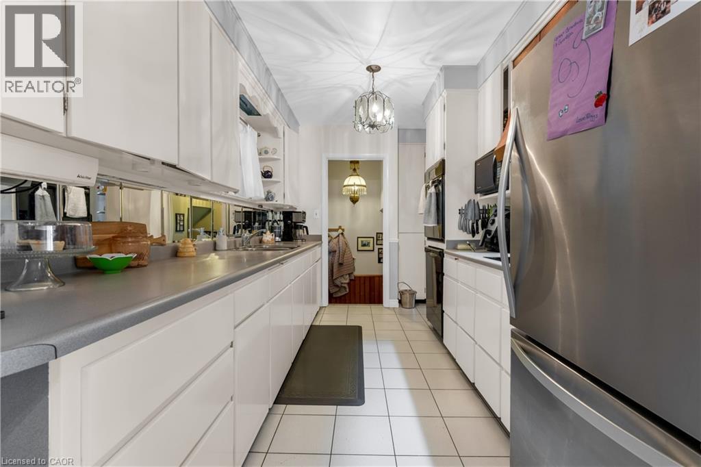 609 E Green Mountain Road E, Stoney Creek, Ontario  L8J 2Z7 - Photo 7 - 40820688