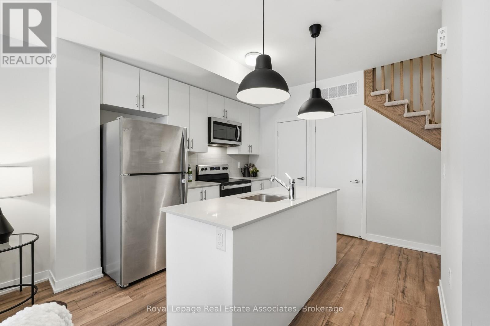 10 - 3425 Ridgeway Drive, Mississauga, Ontario  L5L 0B9 - Photo 12 - W12996464