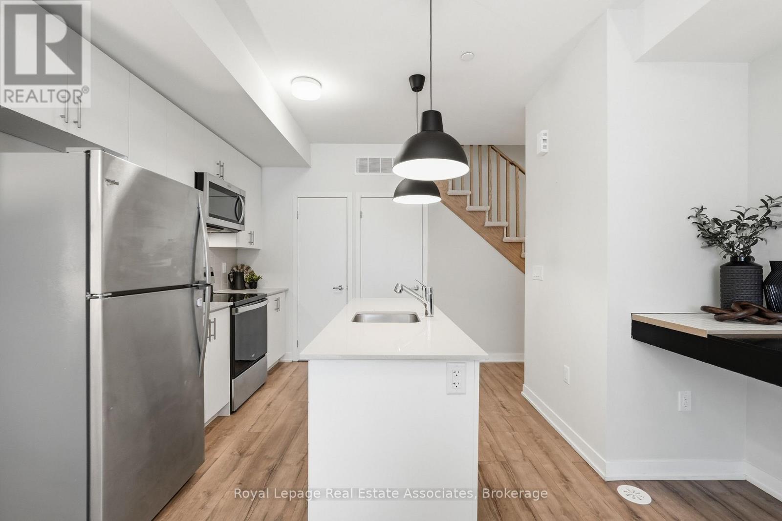 10 - 3425 Ridgeway Drive, Mississauga, Ontario  L5L 0B9 - Photo 13 - W12996464