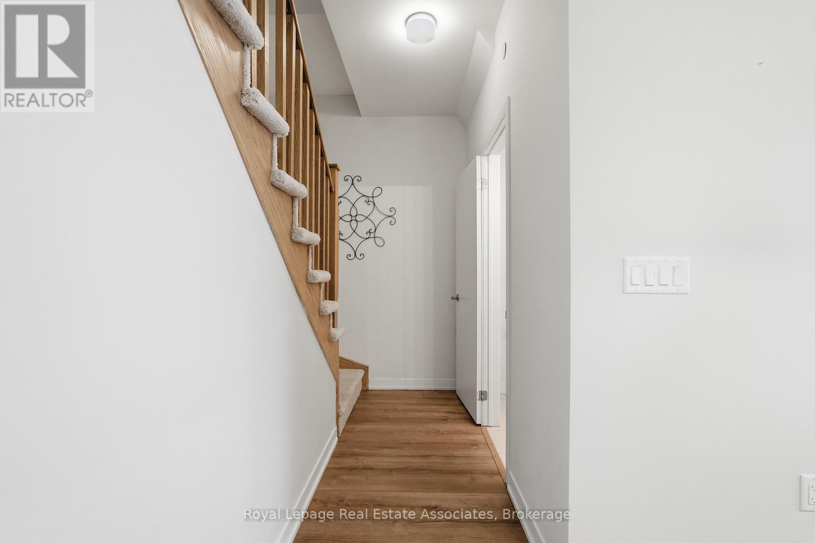 10 - 3425 Ridgeway Drive, Mississauga, Ontario  L5L 0B9 - Photo 33 - W12996464