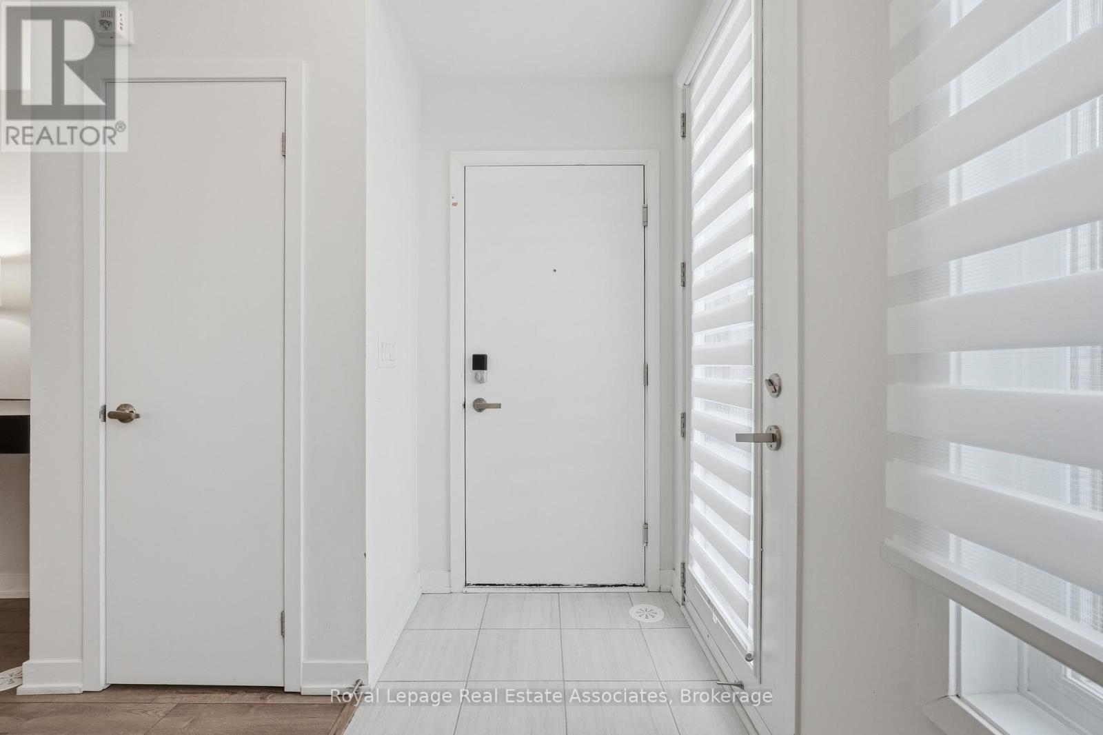 10 - 3425 Ridgeway Drive, Mississauga, Ontario  L5L 0B9 - Photo 34 - W12996464