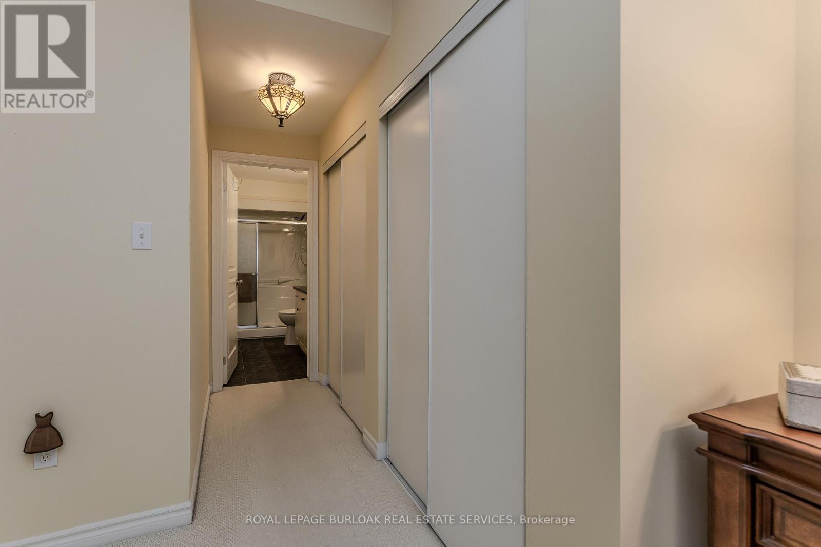 412 - 391 Plains Road E, Burlington, Ontario  L7T 4M2 - Photo 21 - W12996476