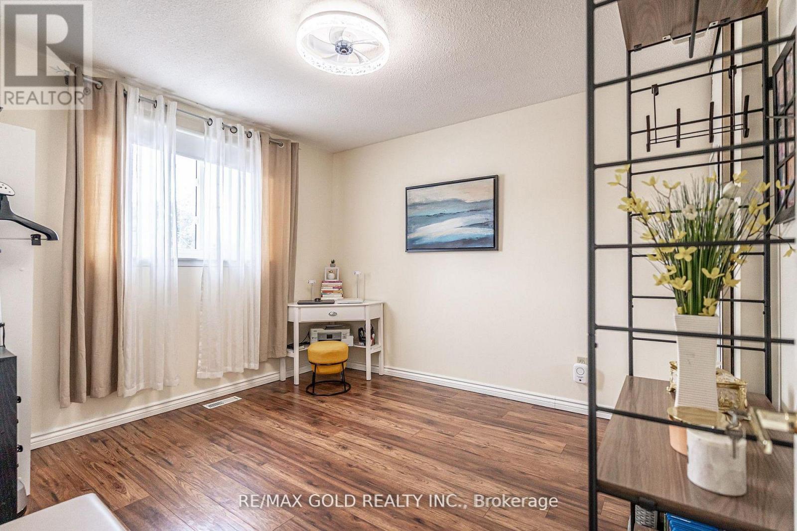 33 - 33 Guildford Crescent, Brampton, Ontario  L6S 3K2 - Photo 11 - W12996490