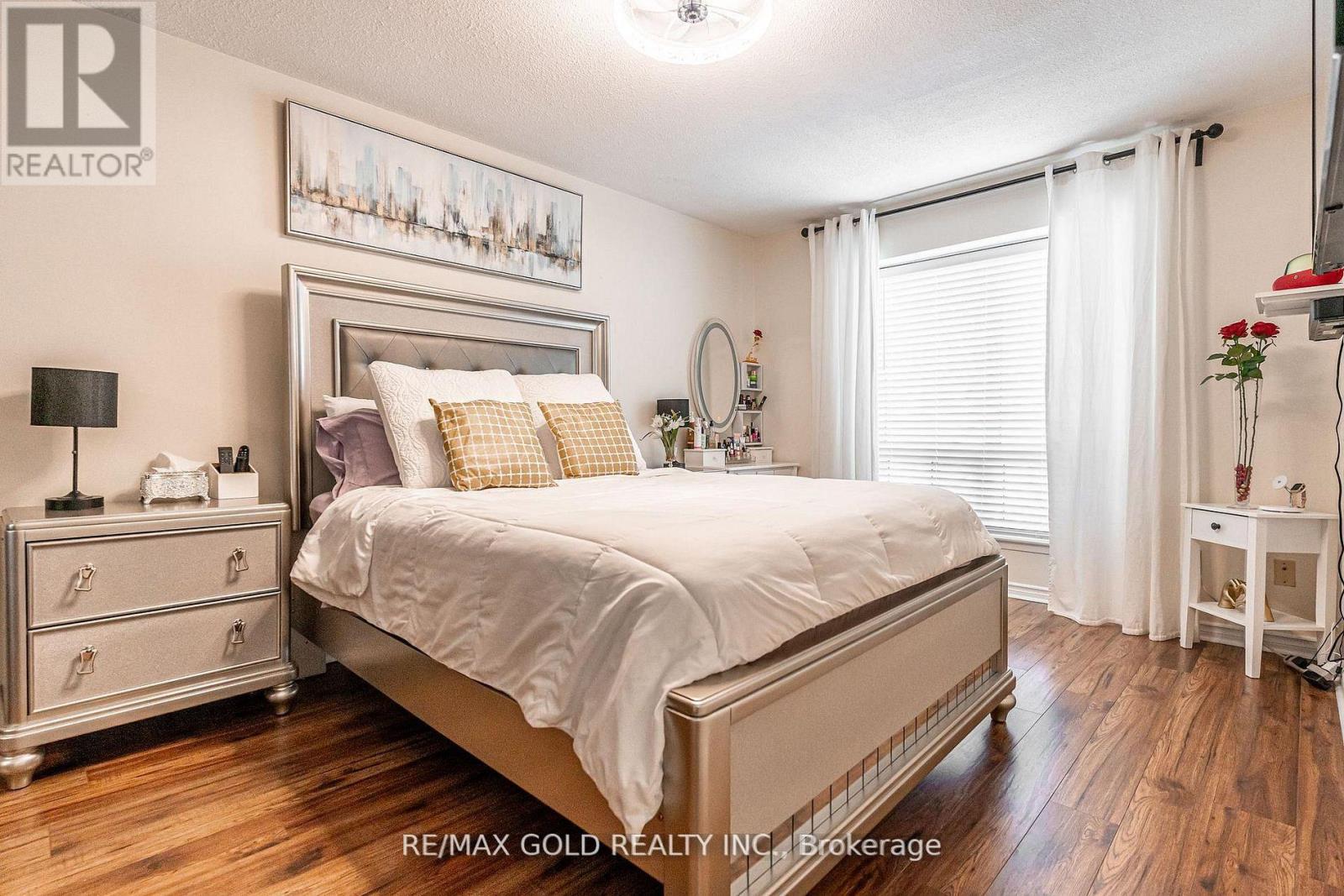 33 - 33 Guildford Crescent, Brampton, Ontario  L6S 3K2 - Photo 9 - W12996490