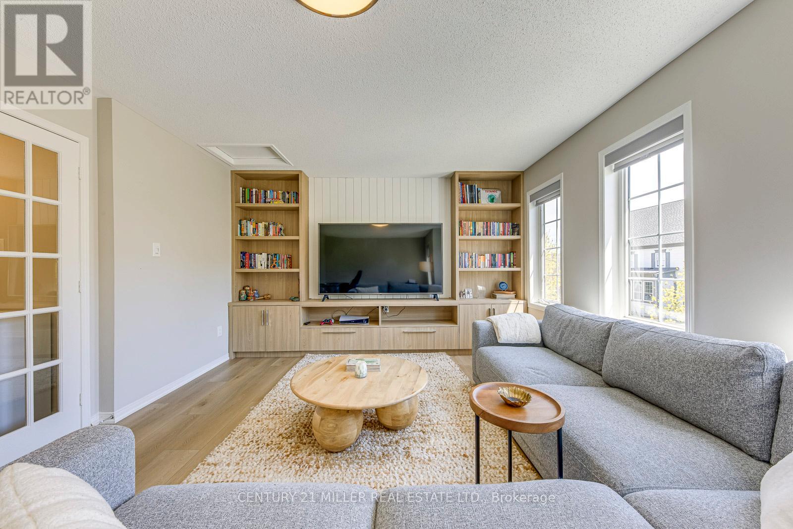 215 Roxton Road, Oakville, Ontario  L6H 6M9 - Photo 24 - W12996496