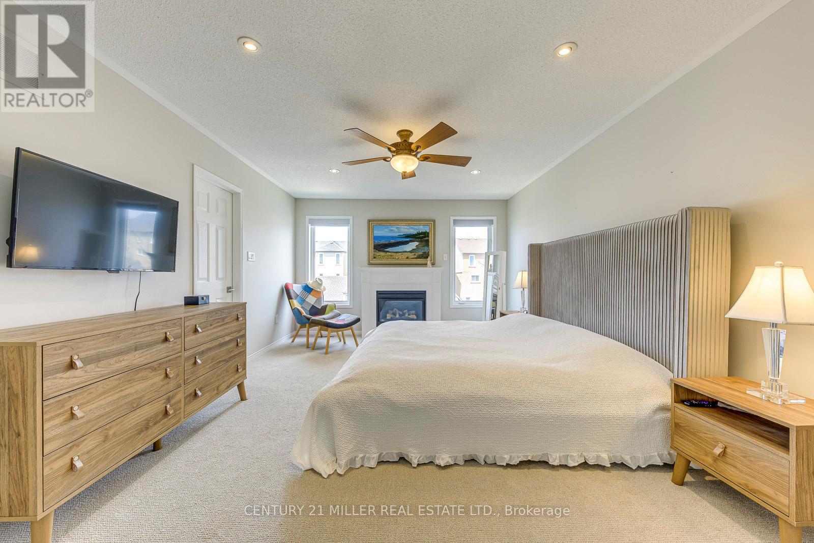 215 Roxton Road, Oakville, Ontario  L6H 6M9 - Photo 36 - W12996496