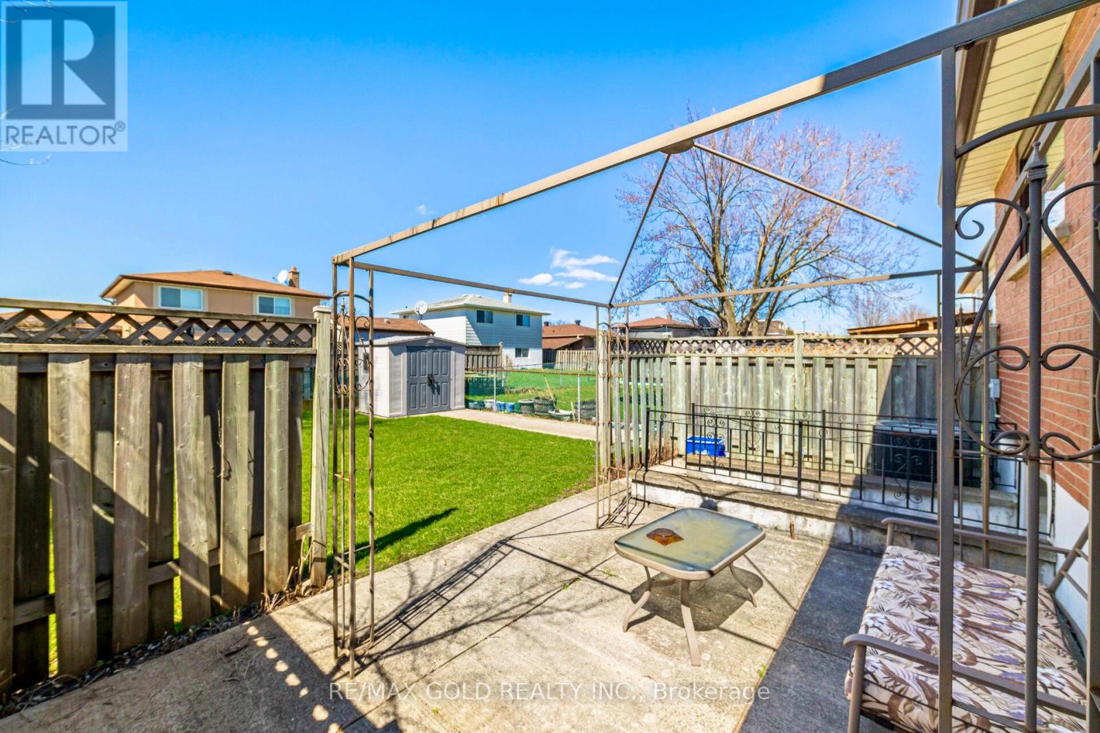 877 Consort Crescent, Mississauga, Ontario  L5C 1J8 - Photo 33 - W12996602