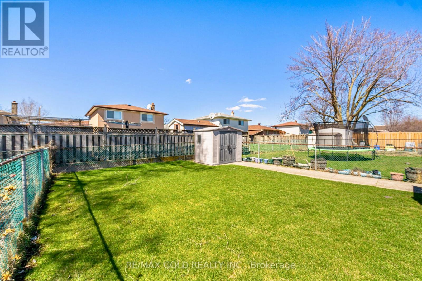 877 Consort Crescent, Mississauga, Ontario  L5C 1J8 - Photo 43 - W12996602